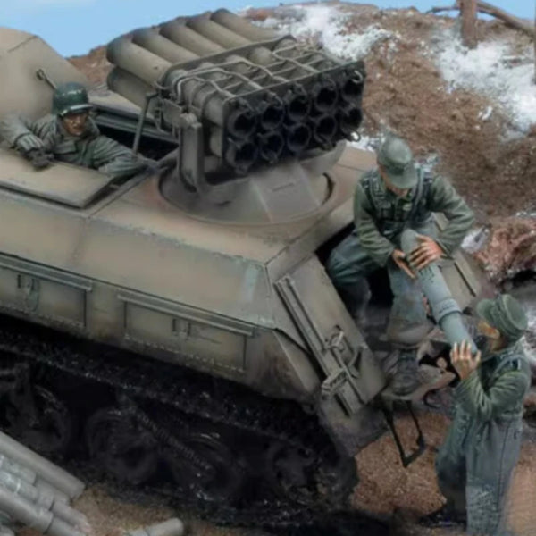 1/35 WWII Allied Tank Crew, 3 Figures, Resin Model Diorama Kit, Unassembled and Unpainted