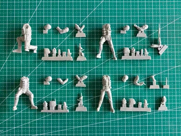 1/35 Modern US Navy SEALs, 4 Figures, Resin Model Figure Kit, Unassembled and Unpainted