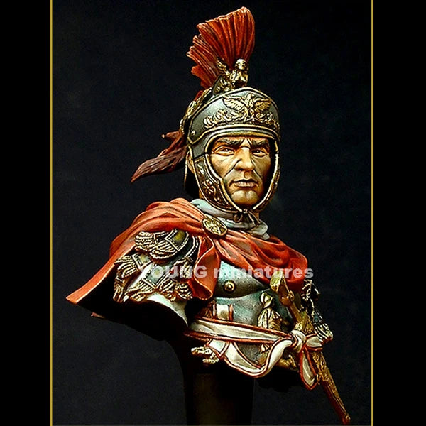 1/10 Ancient Roman Officer with Crested Helmet and Red Cloak, Resin Model Bust Kit, Unassembled and Unpainted