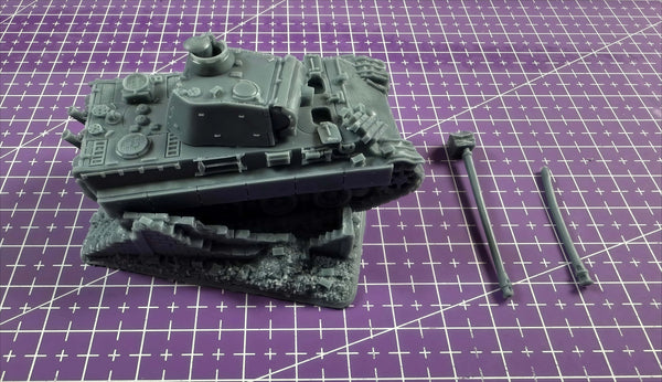 1/72 WWII Soviet T-34 Tank, Resin Model Vehicle Kit, Unassembled and Unpainted
