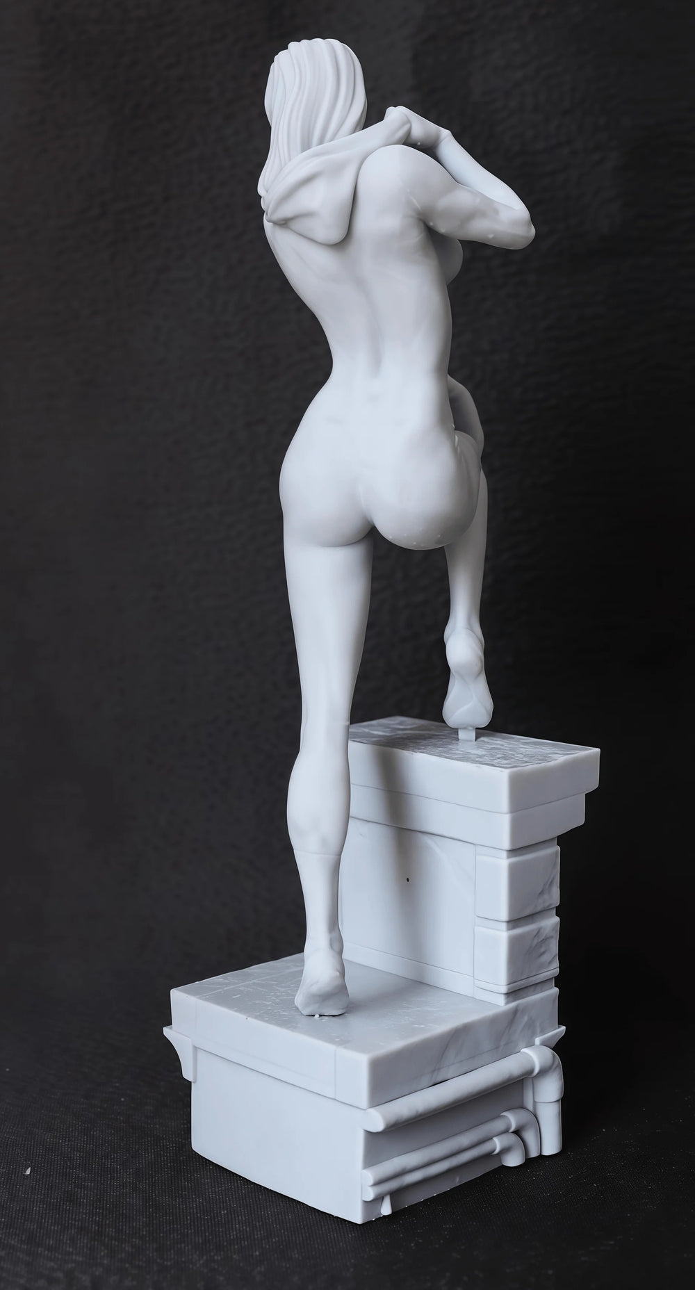 1/18 Female Pin-up on Pedestal, Resin Model Figure Kit, Unassembled and Unpainted