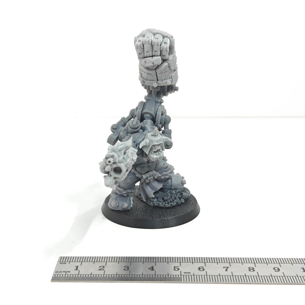 Gothic Armored Chaos Warrior, Resin Model Figure Kit, Sci-Fi Theme, Unassembled and Unpainted