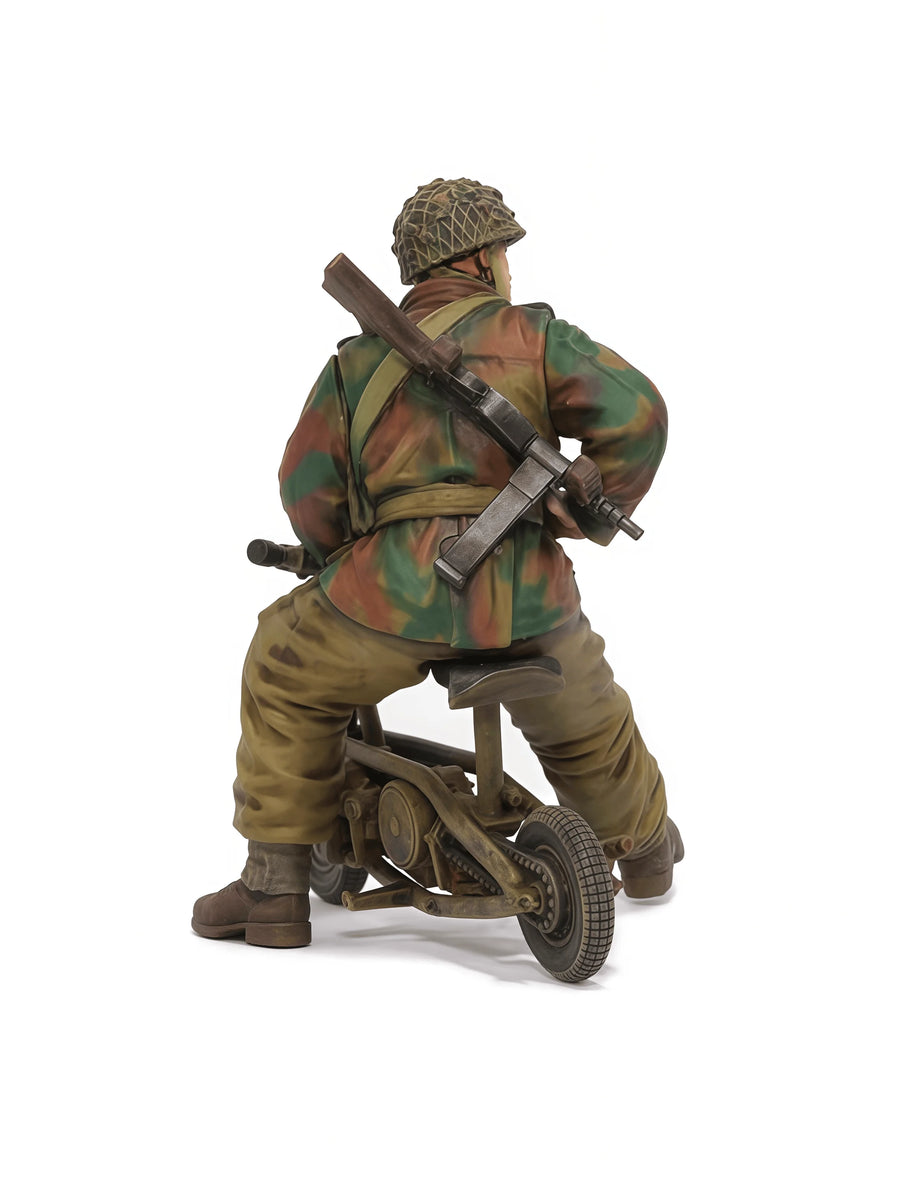 WWII British Paratrooper on Welbike with Suppressed Sten Gun 1/48 Resin Kit - resin model view 2