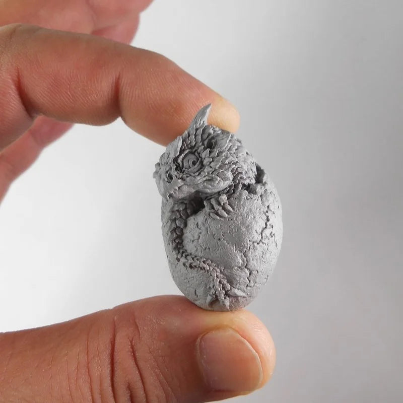Dragon Hatching from Egg, Resin Model Figure Kit, Fantasy Theme, Unassembled and Unpainted