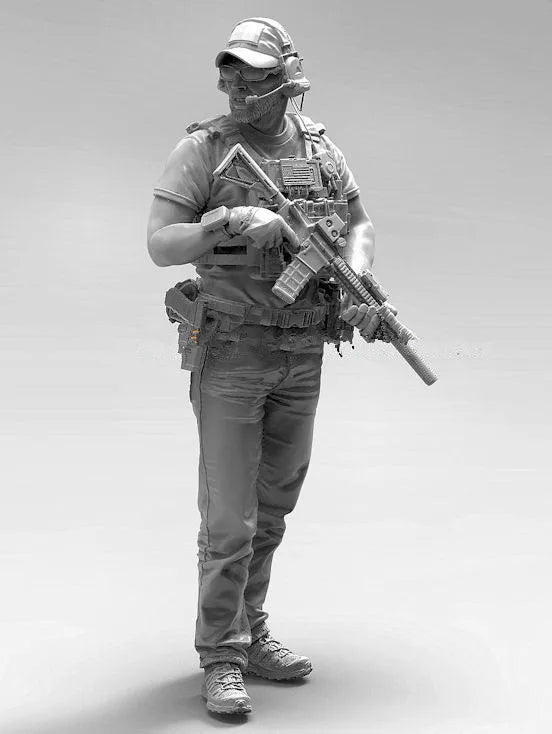 1/16 Modern Tactical Operator Alert with Helmet Goggles, Resin Model Figure Kit, Unassembled and Unpainted