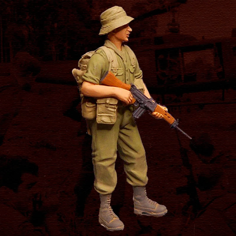 1/35 Modern British Tropical Soldier in Pith Helmet, Resin Model Figure Kit, Unassembled and Unpainted