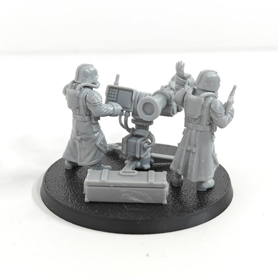 Dieselpunk/WWI-Style Gas Mask Gun Crew with Tripod Cannon 35mm Resin Figure Set - resin model view 2