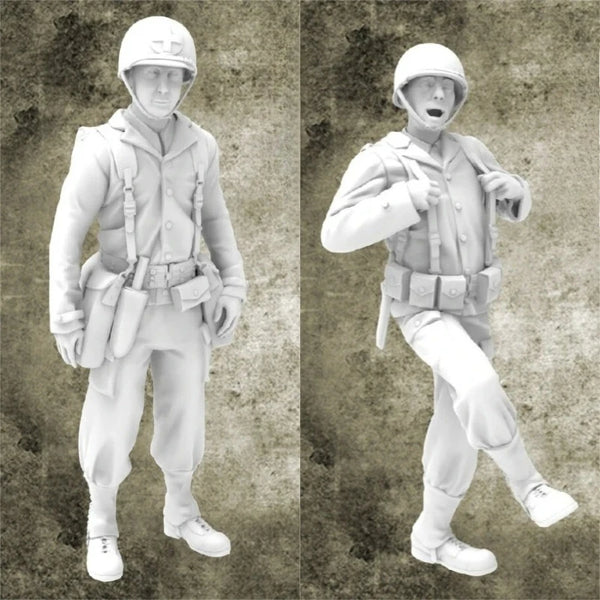 1/35 WWII US Infantry Soldier Advancing with Rifle, 2 Figures, Resin Model Figure Kit, Unassembled and Unpainted