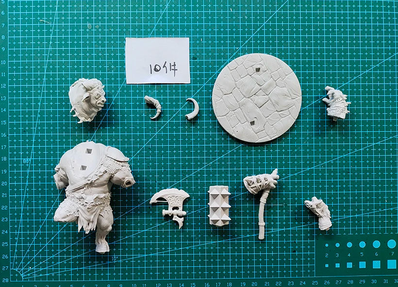 1/24 Bull Warrior, Resin Model Figure Kit, Fantasy Theme, Unassembled and Unpainted