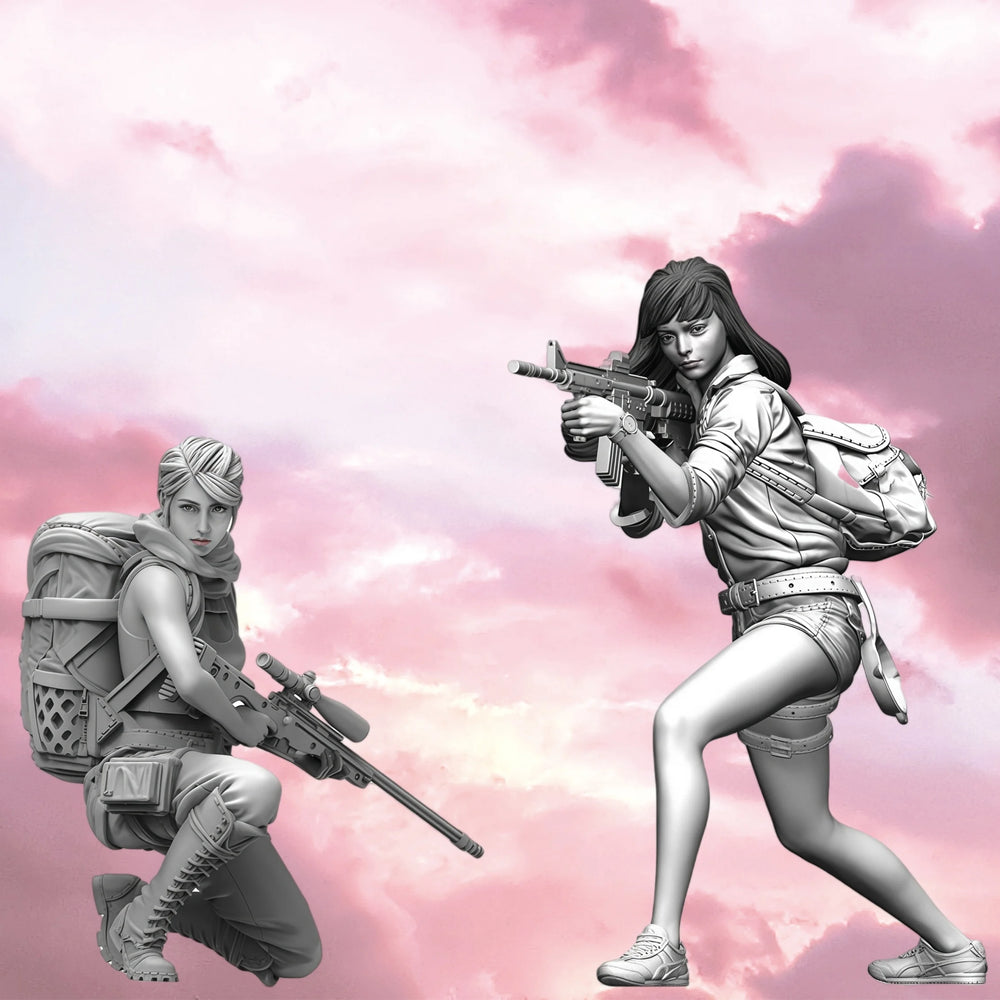 1/24 Modern Female Tactical Operators, 2 Figures, Resin Model Figure Kit, Unassembled and Unpainted
