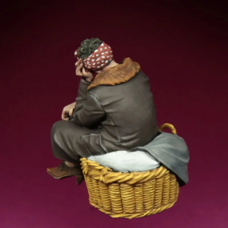 1/35 WWII Refugee Woman in Patterned Headscarf Seated on Basket, Resin Model Figure Kit, Unassembled and Unpainted