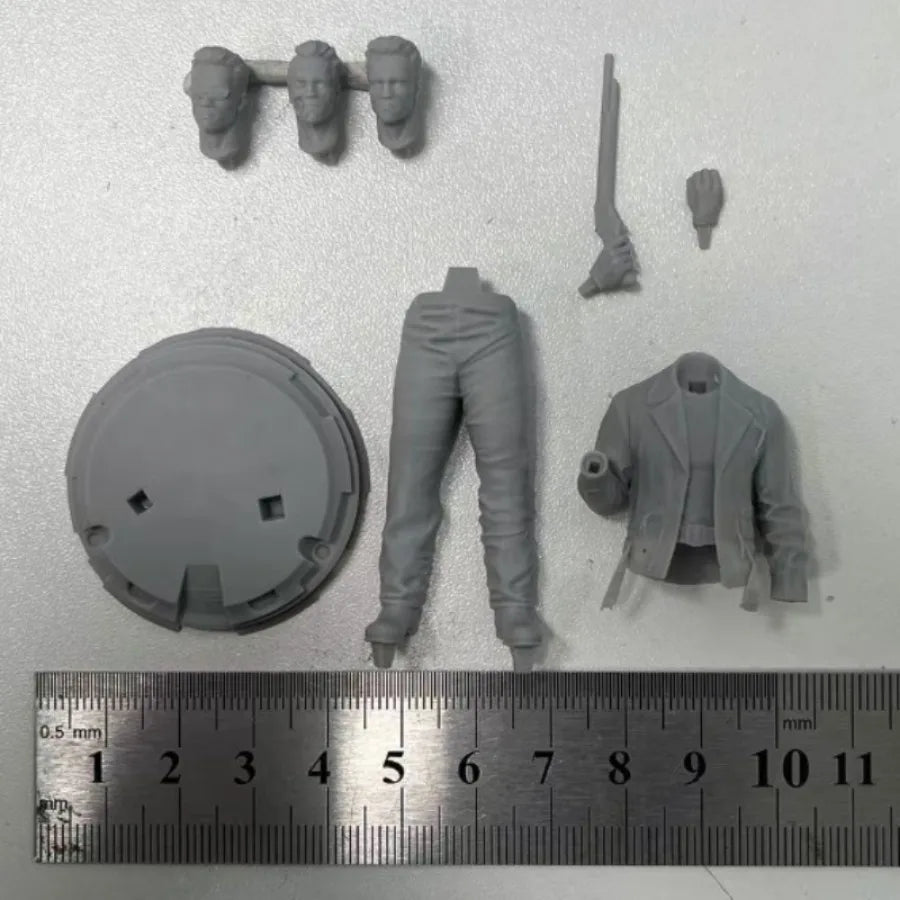 1/24 Modern Tactical Operator with Rifle, Resin Model Figure Kit, Unassembled and Unpainted