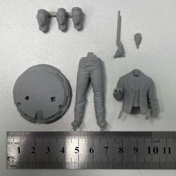 1/24 Modern Tactical Operator with Rifle, Resin Model Figure Kit, Unassembled and Unpainted