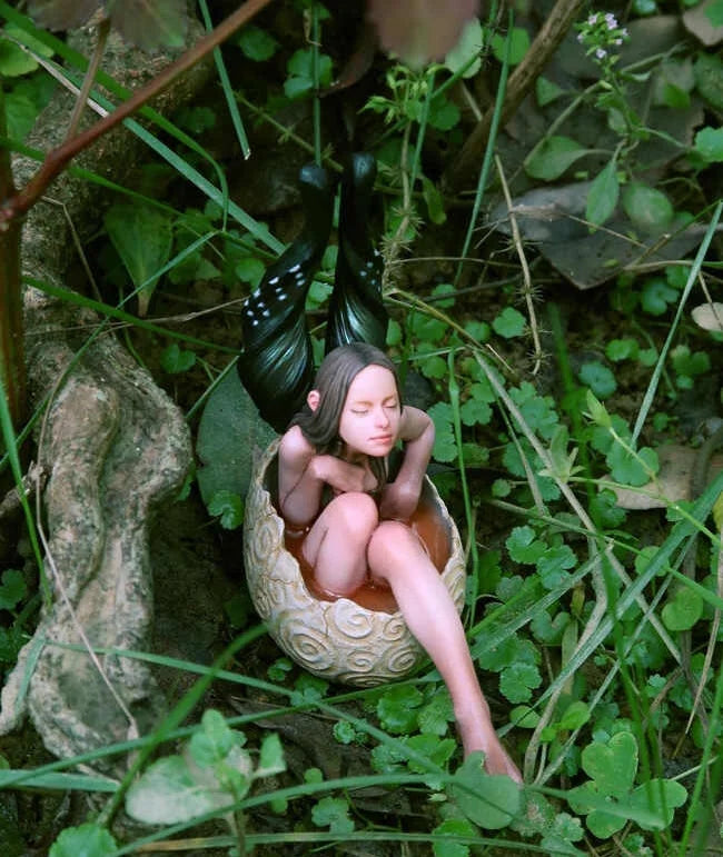 Seated Fairy, Resin Model Figure Kit, Fantasy Theme, Unassembled and Unpainted