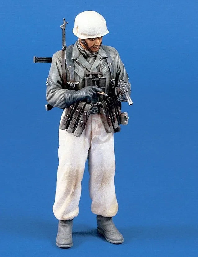 1/16 WWII British Infantry with Rifle and Bayonet, Resin Model Figure Kit, Unassembled and Unpainted