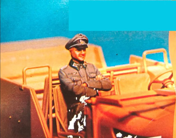 1/35 WWII Military Officer, Resin Model Figure Kit, Unassembled and Unpainted