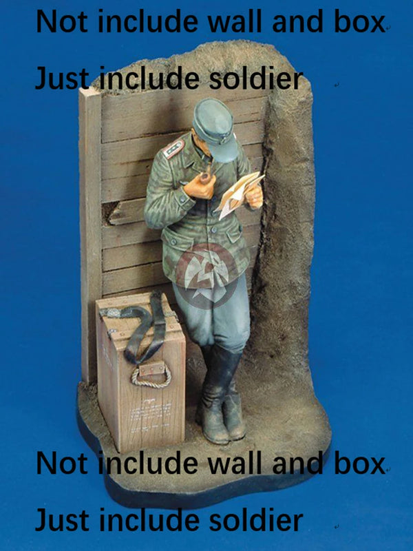 120mm WWII Soldier Letter Home, Resin Model Figure Kit, Unassembled and Unpainted