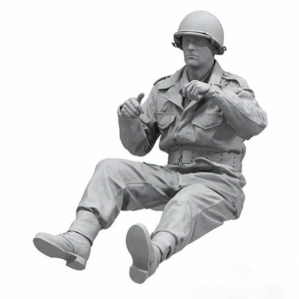 1/16 WWII Allied US M8 Armored Vehicle Driver, Resin Model Figure Kit, Unassembled and Unpainted