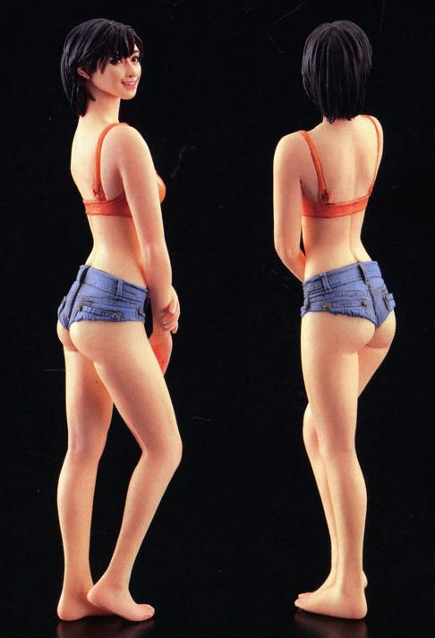 1/20 Adult Female, 2 Figures, Resin Model Figure Kit, Unassembled and Unpainted