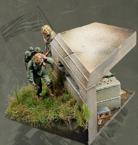 1/35 WWII USMC Bunker Defense, 5 Figures, Resin Model Diorama Kit, Unassembled and Unpainted