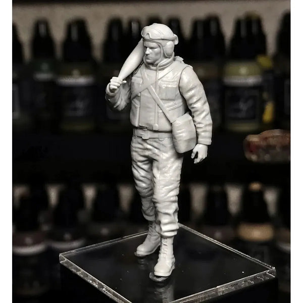 1/35 Modern Russian Gunner in 6B15 Cowboy Uniform, Resin Model Figure Kit, Unassembled and Unpainted
