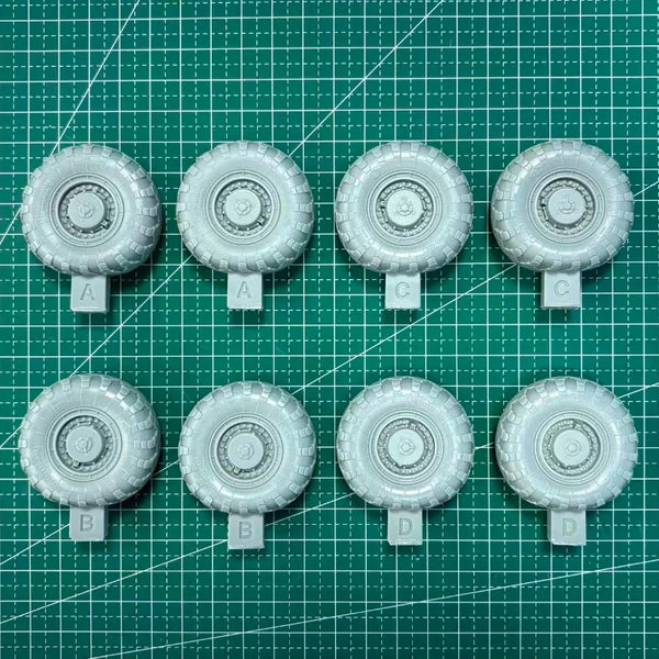 1/35 Cold War Soviet Scud B Missile Launcher, Resin Model Vehicle Kit, Unassembled and Unpainted