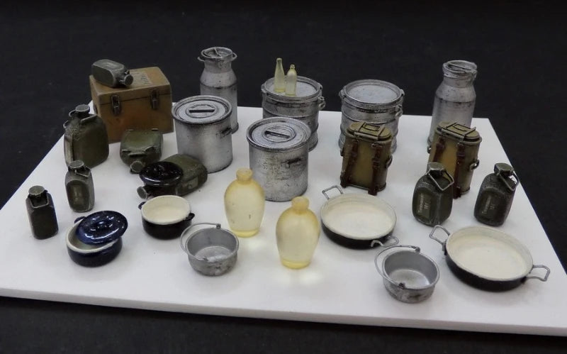 1/35 German Kitchen Equipment, Resin Model Diorama Kit, Historical Theme, Unassembled and Unpainted