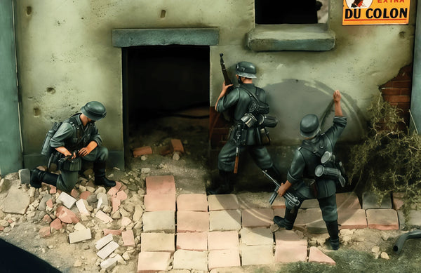 1/35 WWII German Assault Infantry, 3 Figures, Resin Model Figure Kit, Unassembled and Unpainted