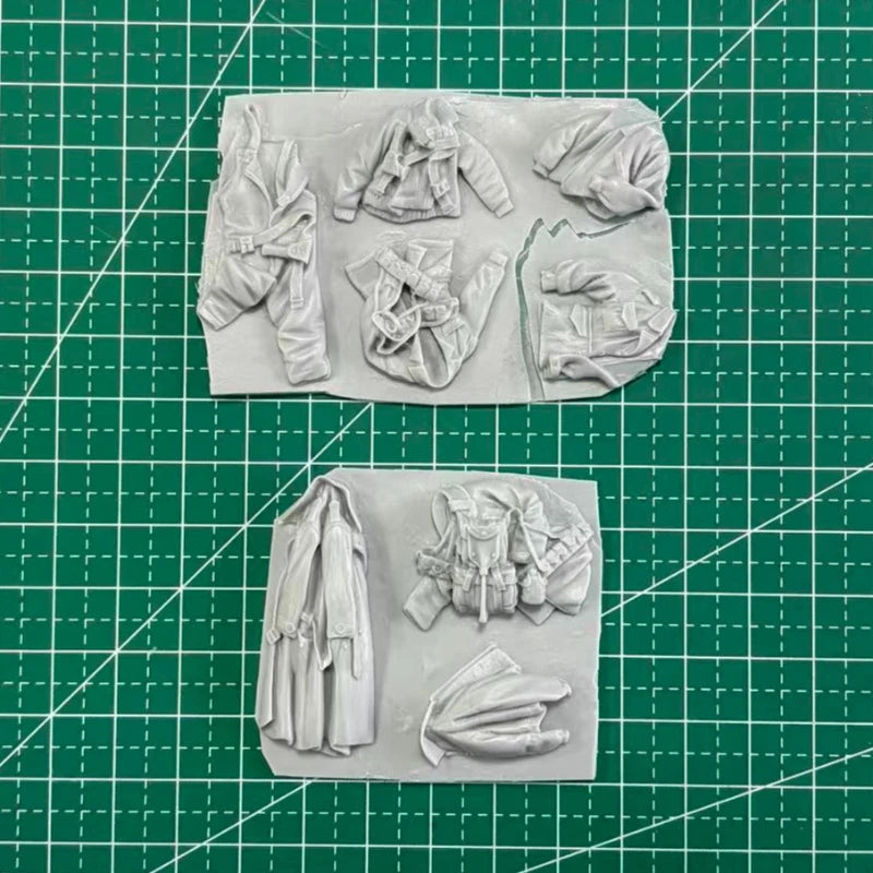 1/35 WWII US Army Soldiers with Equipment, 5 Figures, Resin Model Figure Kit, Unassembled and Unpainted