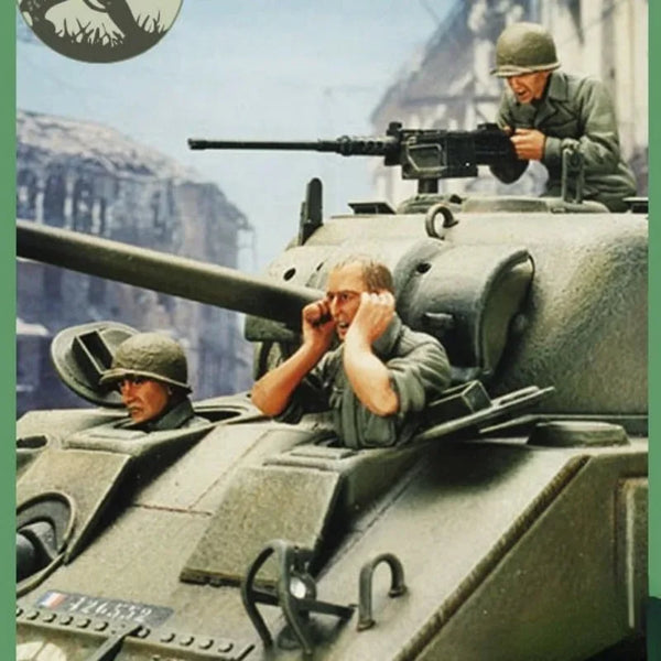 1/35 WWII U.S. Tank Crew and Infantry, 4 Figures, Resin Model Figure Kit, Unassembled and Unpainted