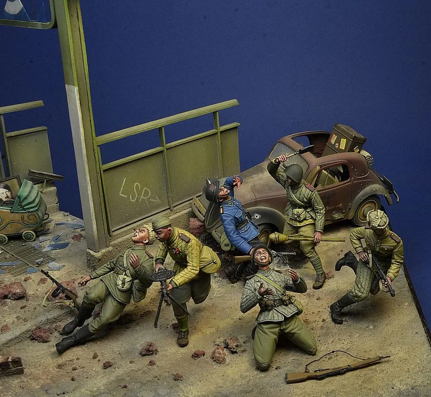 1/35 WWII German Berlin Combat, 6 Figures, Resin Model Figure Kit, Unassembled and Unpainted