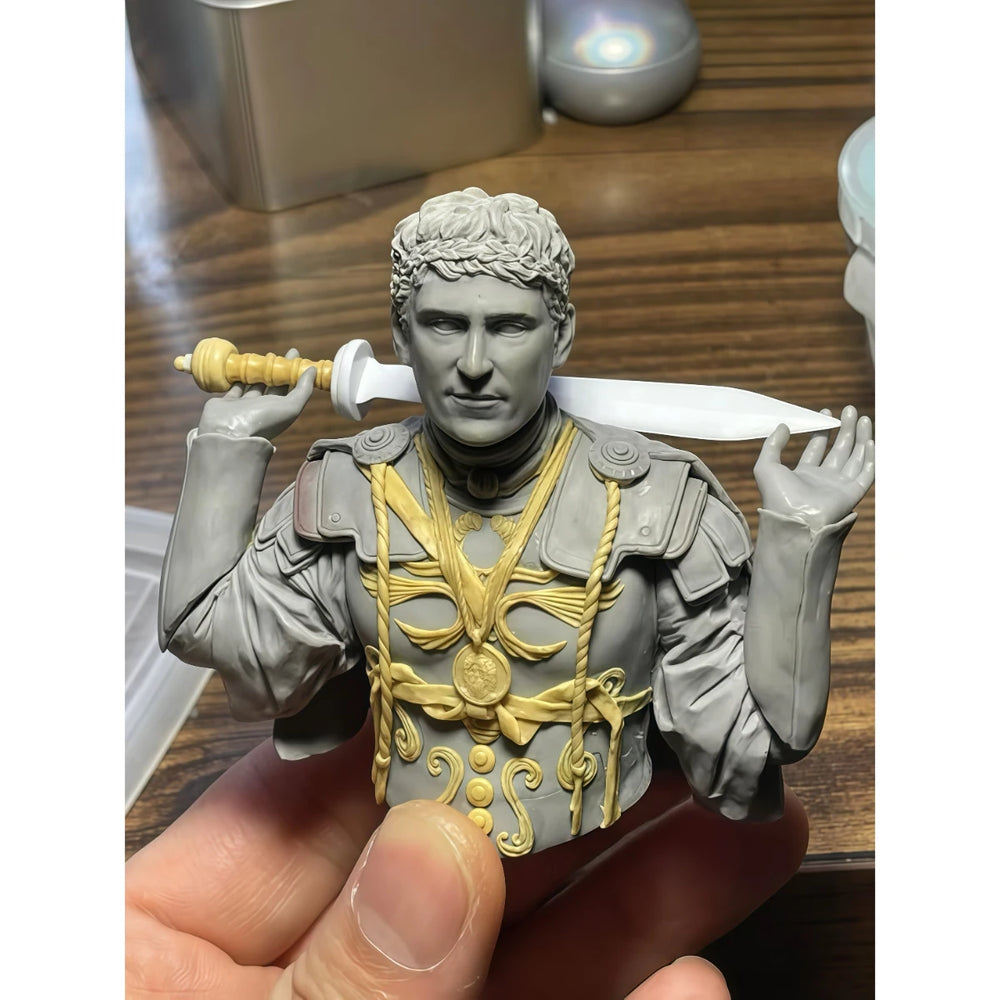 1/10 Ancient Roman General with Laurel Crown and Sword, Resin Model Bust Kit, Unassembled and Unpainted