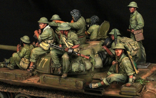 1/35 Vietnam War NVA Tank Assault Squad, 10 Figures, Resin Model Figure Kit, Unassembled and Unpainted