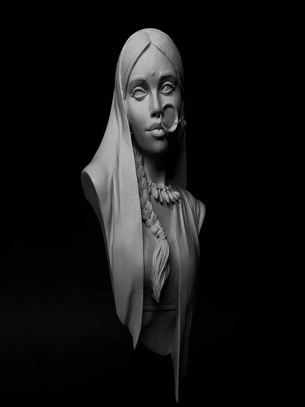 1/10 Ancient Sorceress with Draped Veil and Ornate Collar, Resin Model Bust Kit, Unassembled and Unpainted