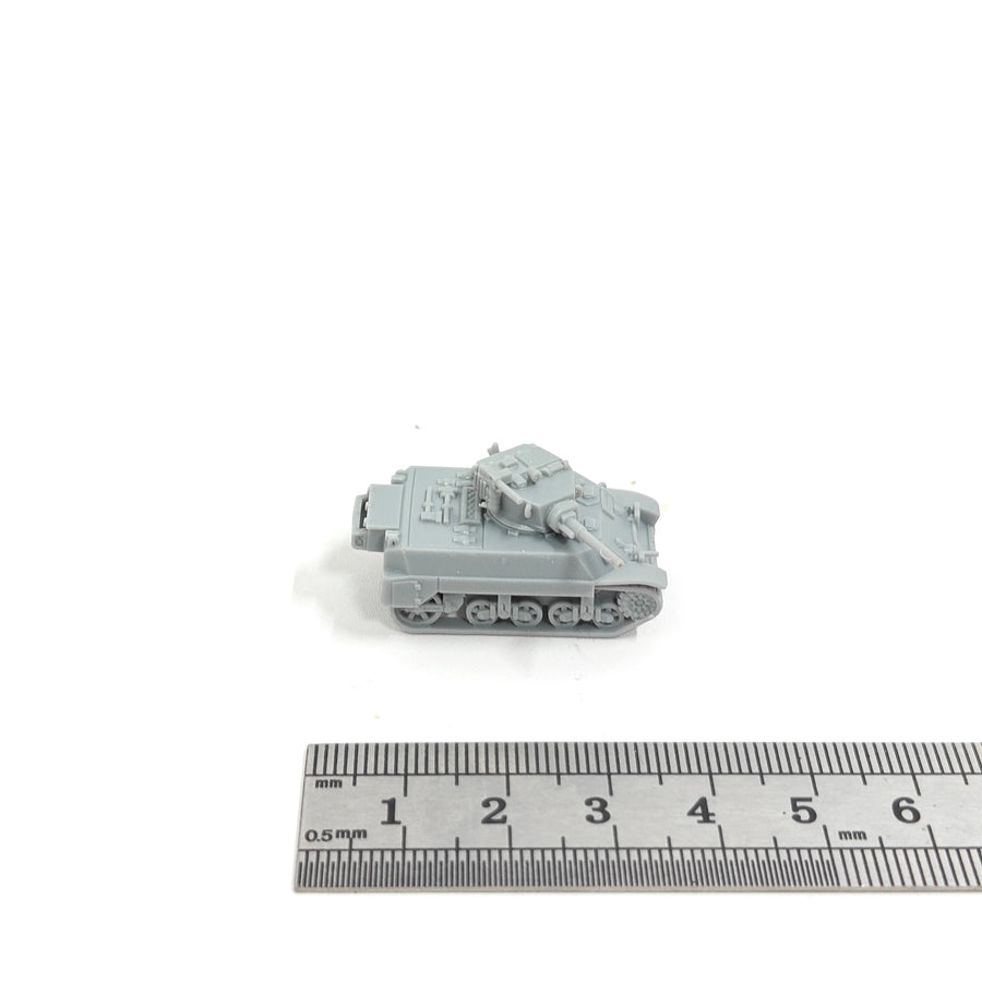 WWII American M4 Sherman Medium Tank 1/144 Resin Vehicle Kit - resin model view 2