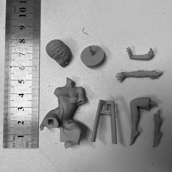 1/24 Female with Voluminous Curly Hair in Twisted Seated Pose, Resin Model Figure Kit, Fantasy Theme, Unassembled and Unpainted