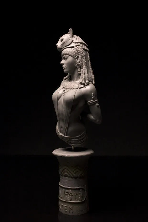 1/10 Egyptian Goddess, Resin Model Bust Kit, Mythology Theme, Unassembled and Unpainted