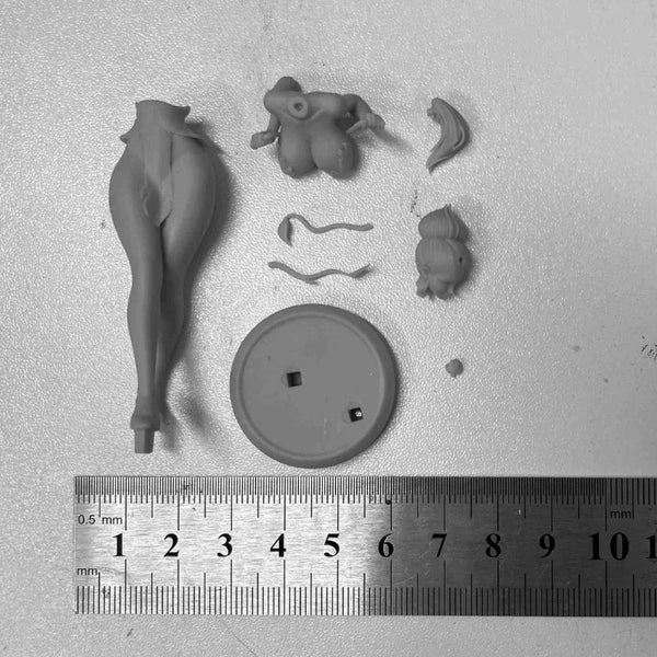1/24 Plant Fairy, Resin Model Figure Kit, Fantasy Theme, Unassembled and Unpainted