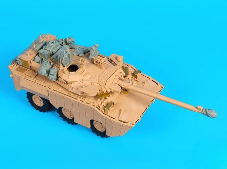 Modern French AMX-10RCR 6-Wheel Armored Vehicle 1/35 Resin Vehicle Kit - resin model view 3