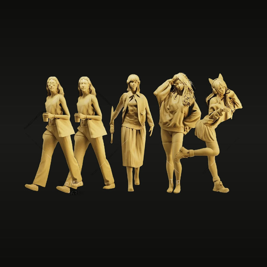 1970s Stylized Female Action Figures Set of 5 1/64 Resin Figure Kit - unpainted resin model kit