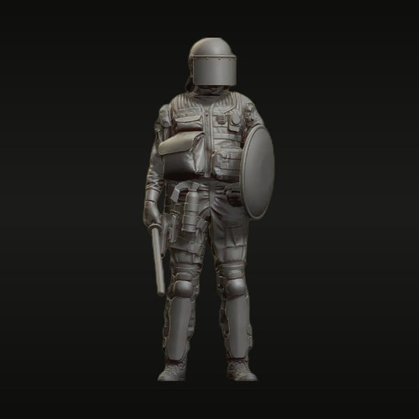 Modern Riot Police Officer with Shield and Baton 1/35 Resin Figure Kit