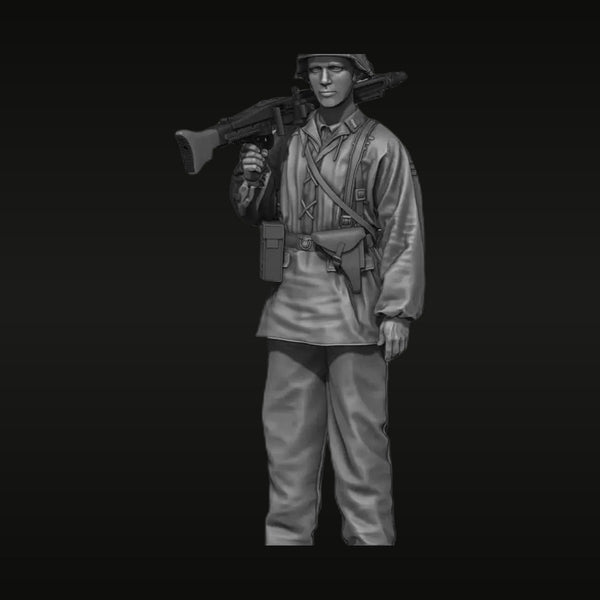 WWII German Soldier with MP40 Submachine Gun 1/35 Resin Figure Kit