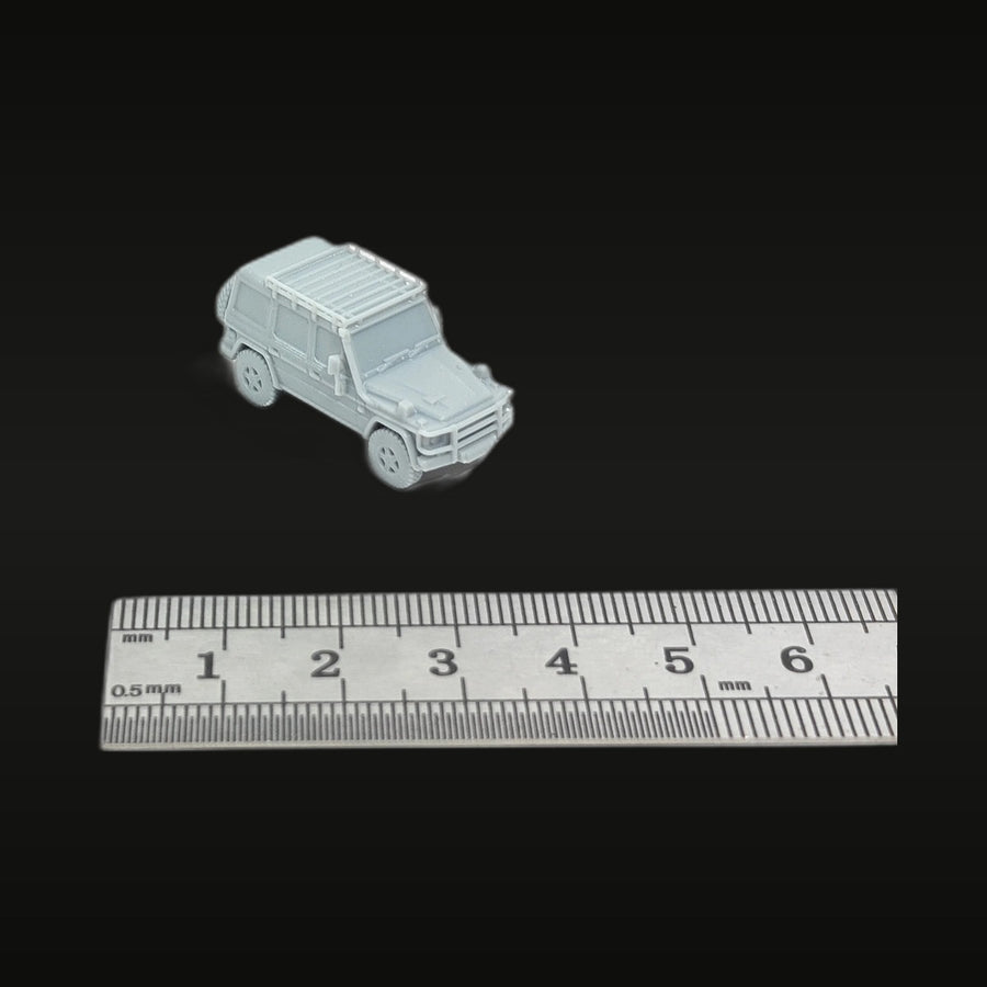 Modern Mercedes G-Wagon 4x4 Military Truck 1/72 Resin Vehicle Kit - unpainted resin model kit