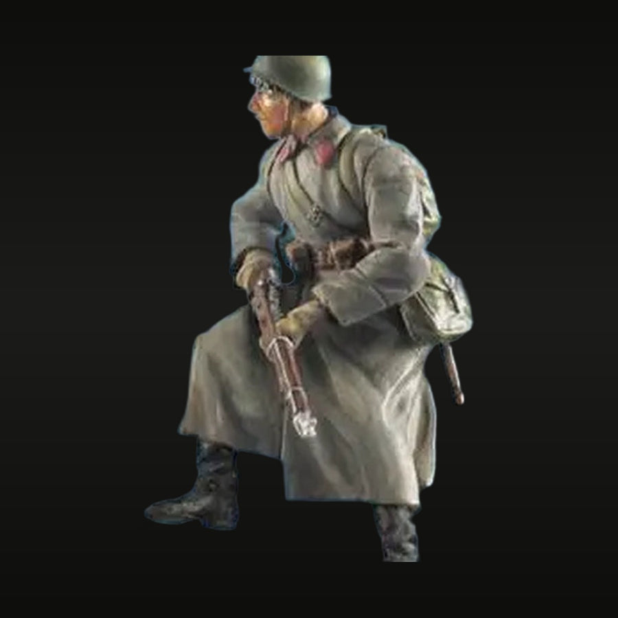 WWII Soviet Soldier Greatcoat Mosin-Nagant Bayonet 1/35 Resin Figure Kit - unpainted resin model kit