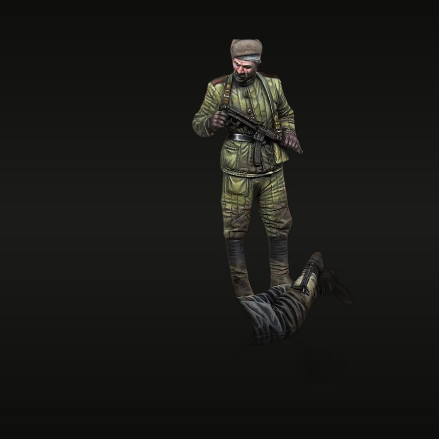 WWII Soviet Infantry Soldier with PPSh 1/35 Resin Figure - unpainted resin model kit