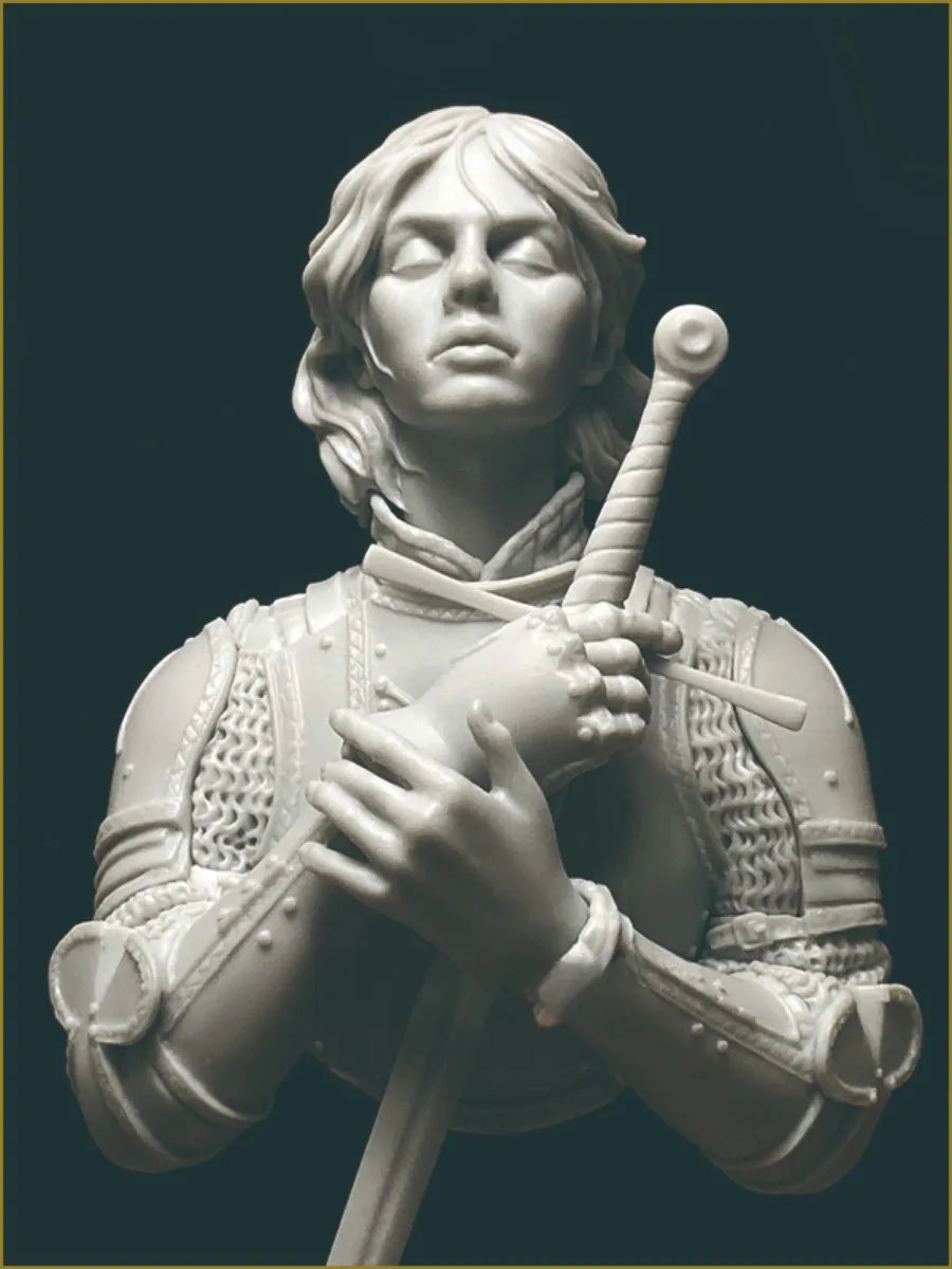 1/10 Scale Resin Bust Assembled Model Kit History Hobby Sculpture Ancient Female Warrior Miniature Unassembled and Unpainted
