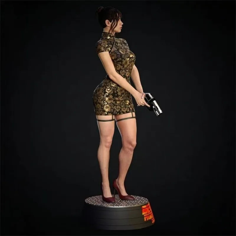 Cyberpunk Female Assassin Bust with Wrapped Torso 1/35 Resin Kit - resin model view 5