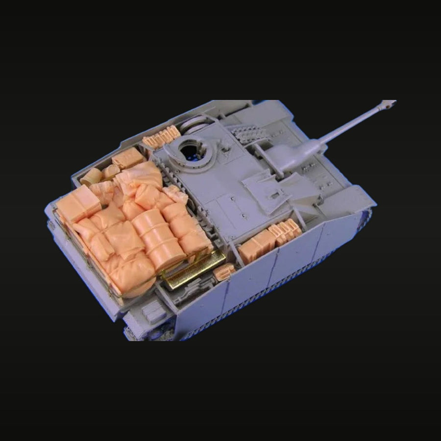 WWII German StuG III Ausf. G with Stowage 1/48 Resin Vehicle Kit - unpainted resin model kit