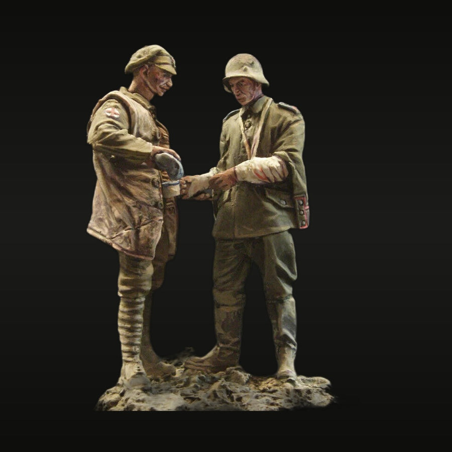 WWII German Officers Handshake Diorama 1/35 Resin Figure Set - unpainted resin model kit
