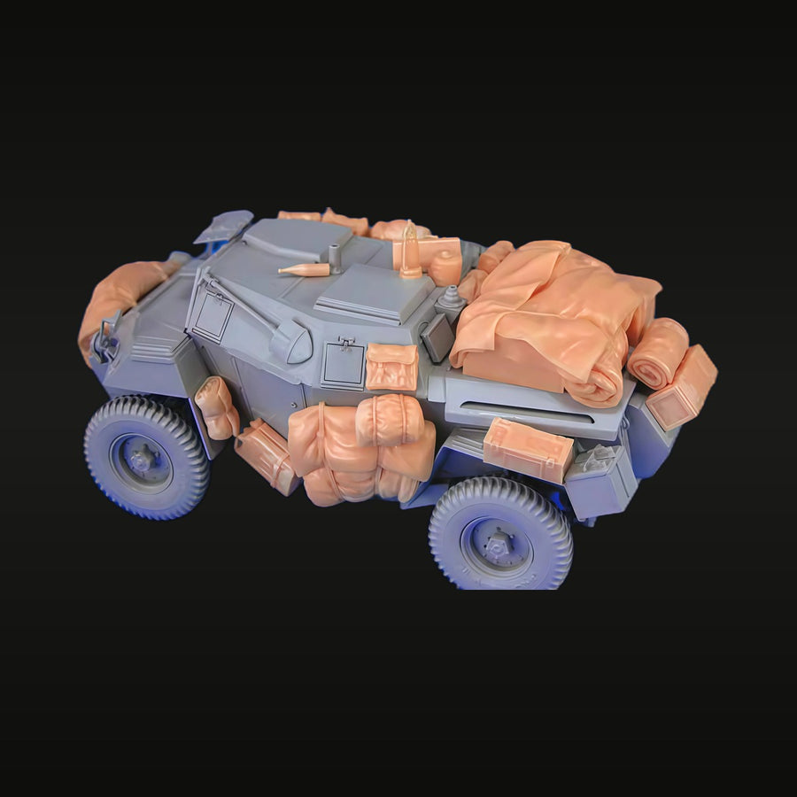WWII Wheeled Armored Car 4x4 with Stowage 1/35 Resin Vehicle Kit - unpainted resin model kit